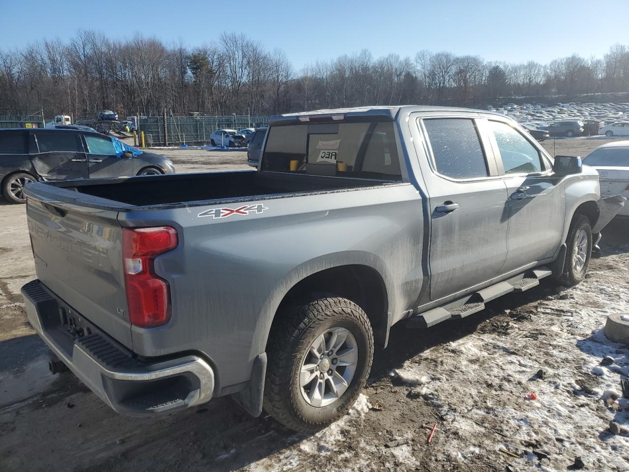2020 Chevrolet Silverado - Image 3