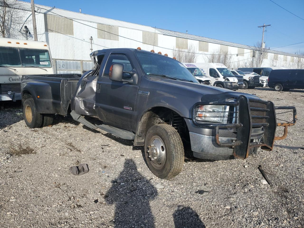 2007 Ford F350 - Image 4