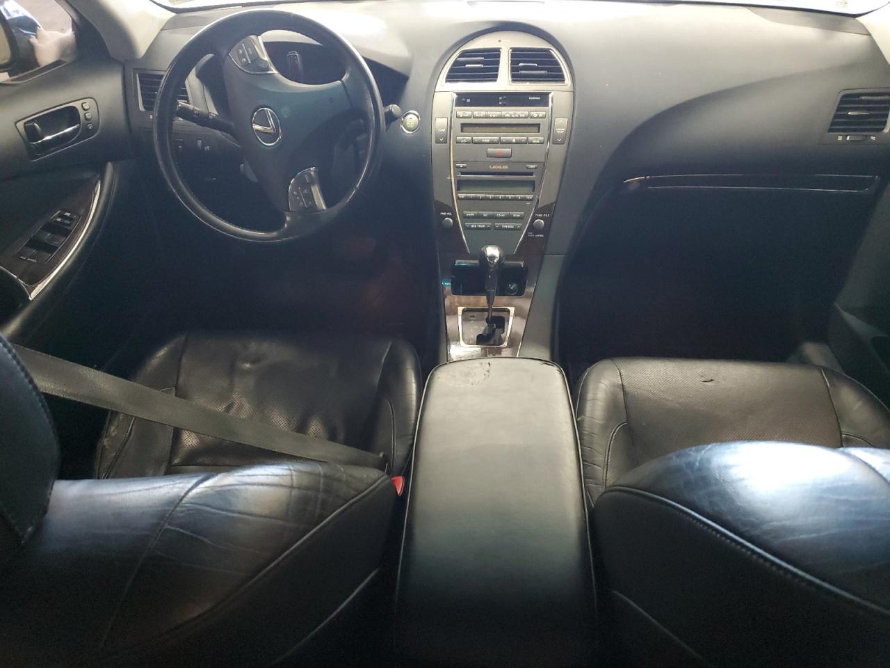 2010 Lexus ES - Image 8