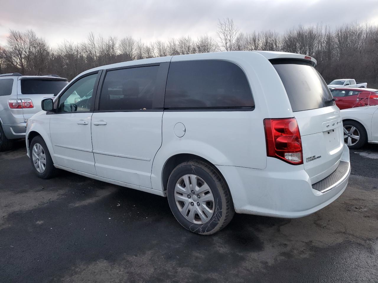 2017 Dodge Caravan - Image 2