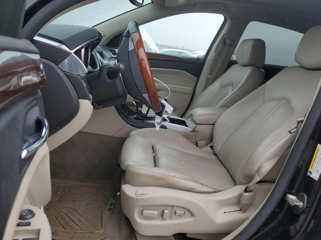 2010 Cadillac SRX - Image 7