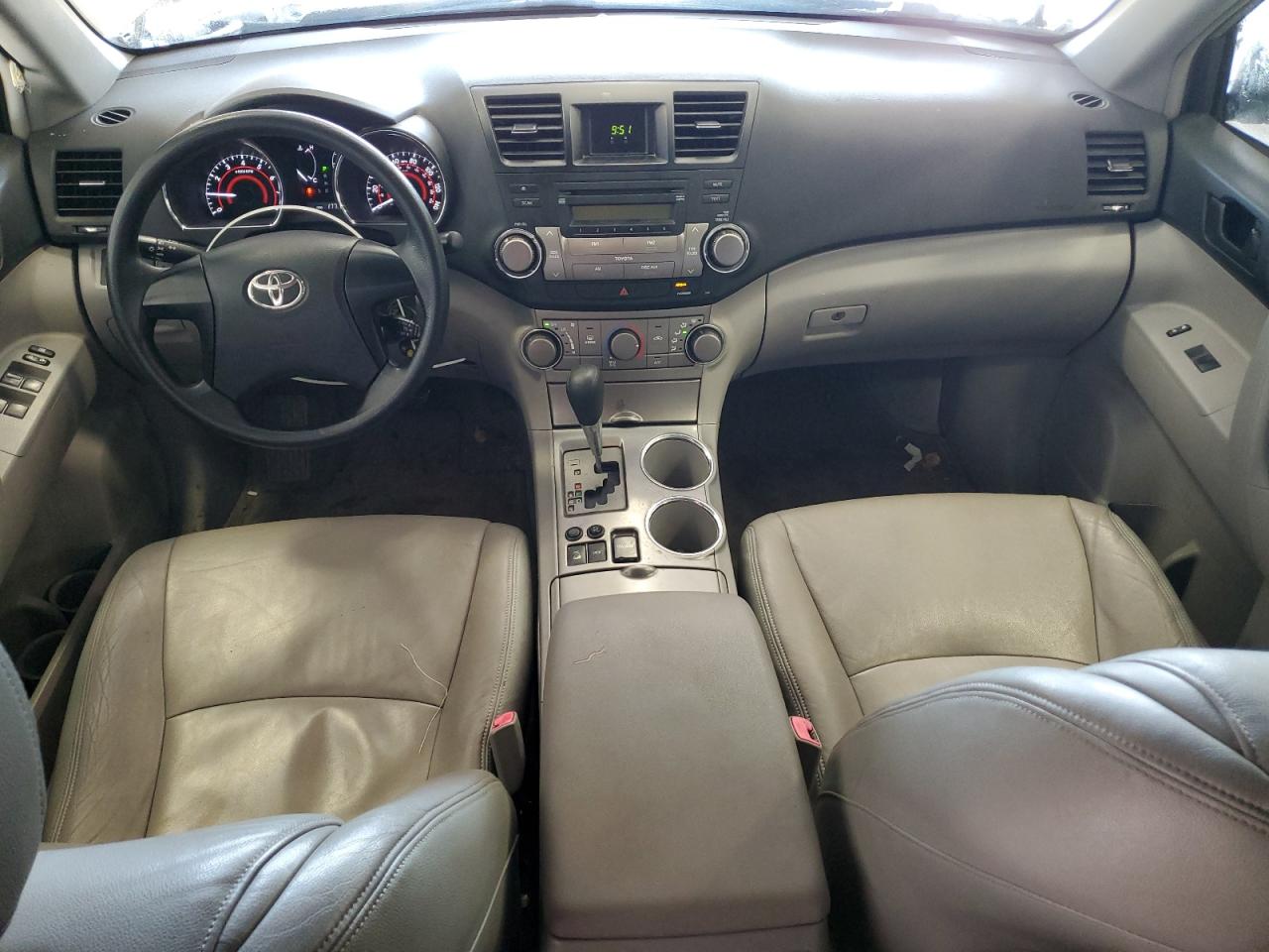 2009 Toyota Highlander - Image 8