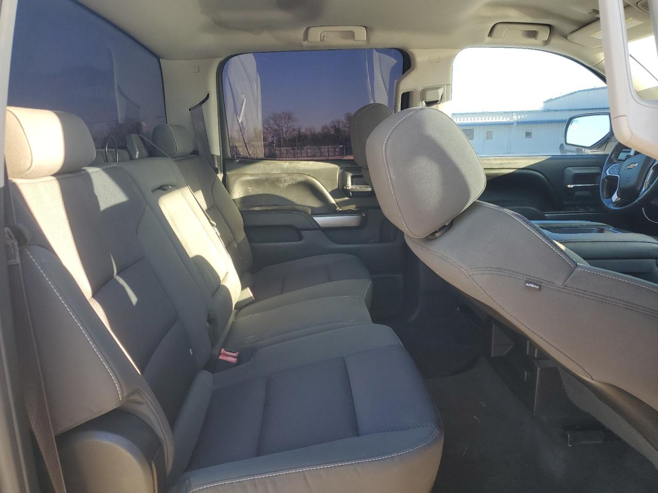 2015 Chevrolet Silverado - Image 10