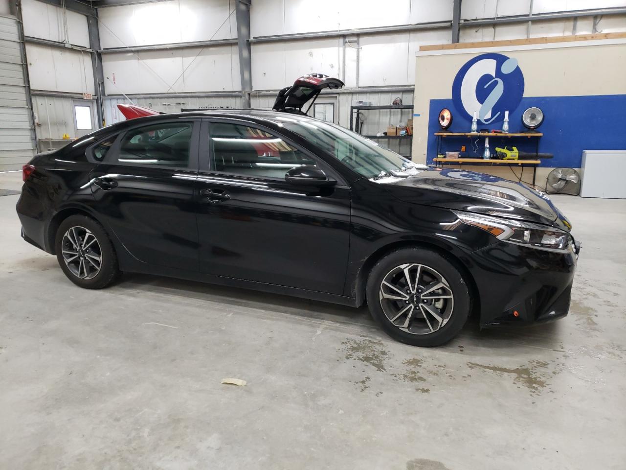 2023 Kia Forte - Image 4