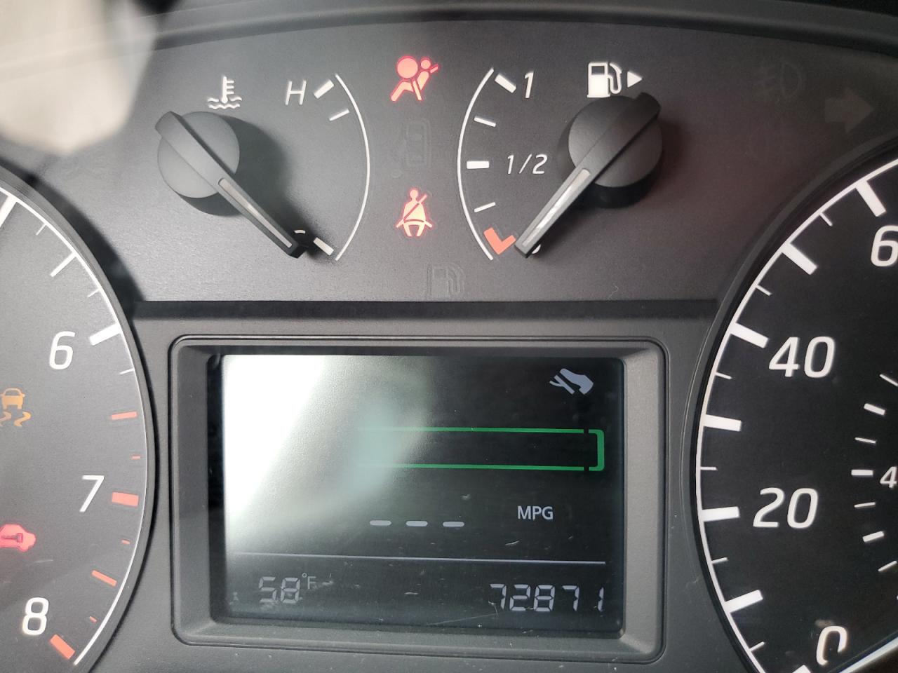 2014 Nissan Sentra - Image 9