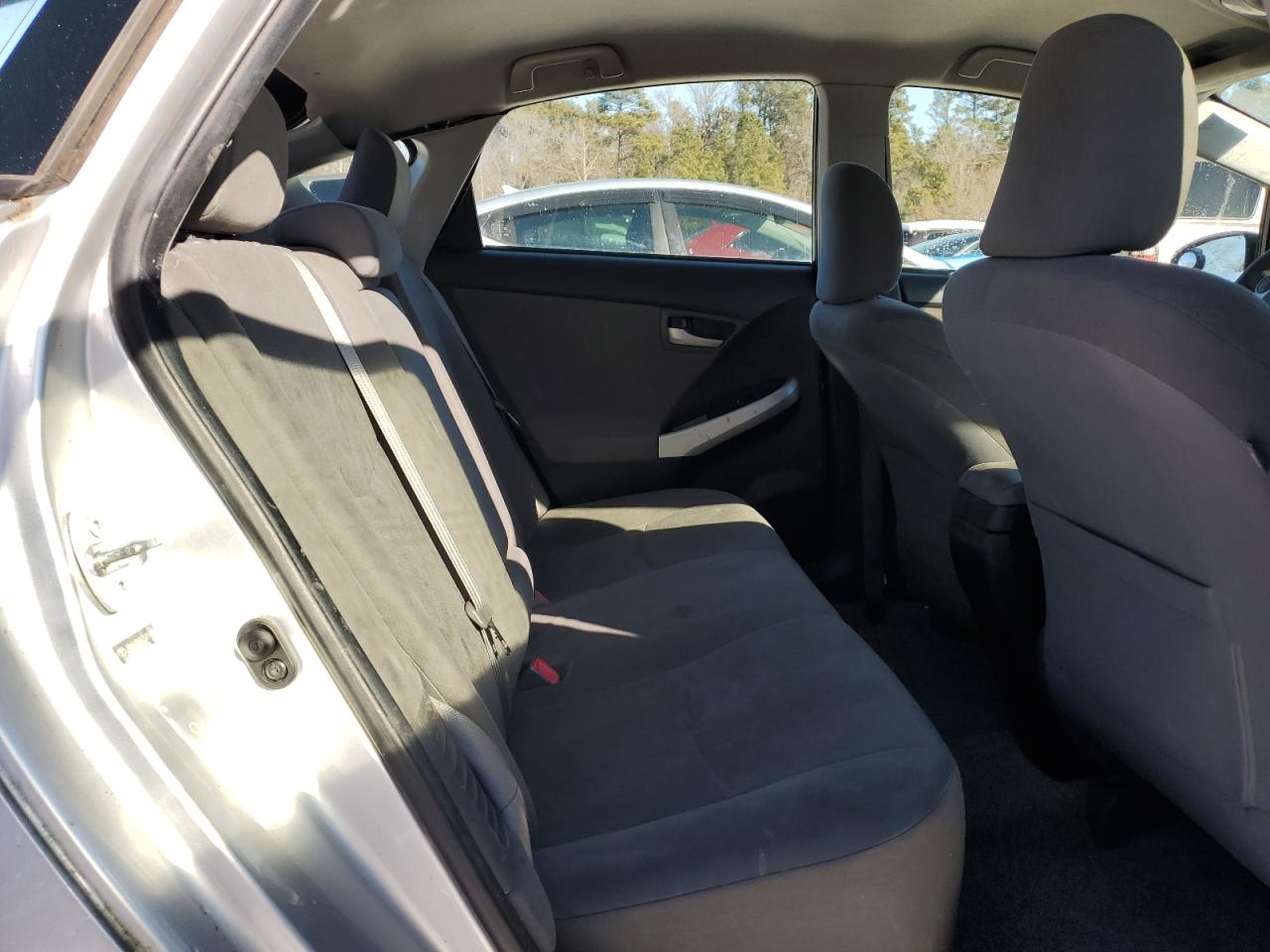 2012 Toyota Prius - Image 10