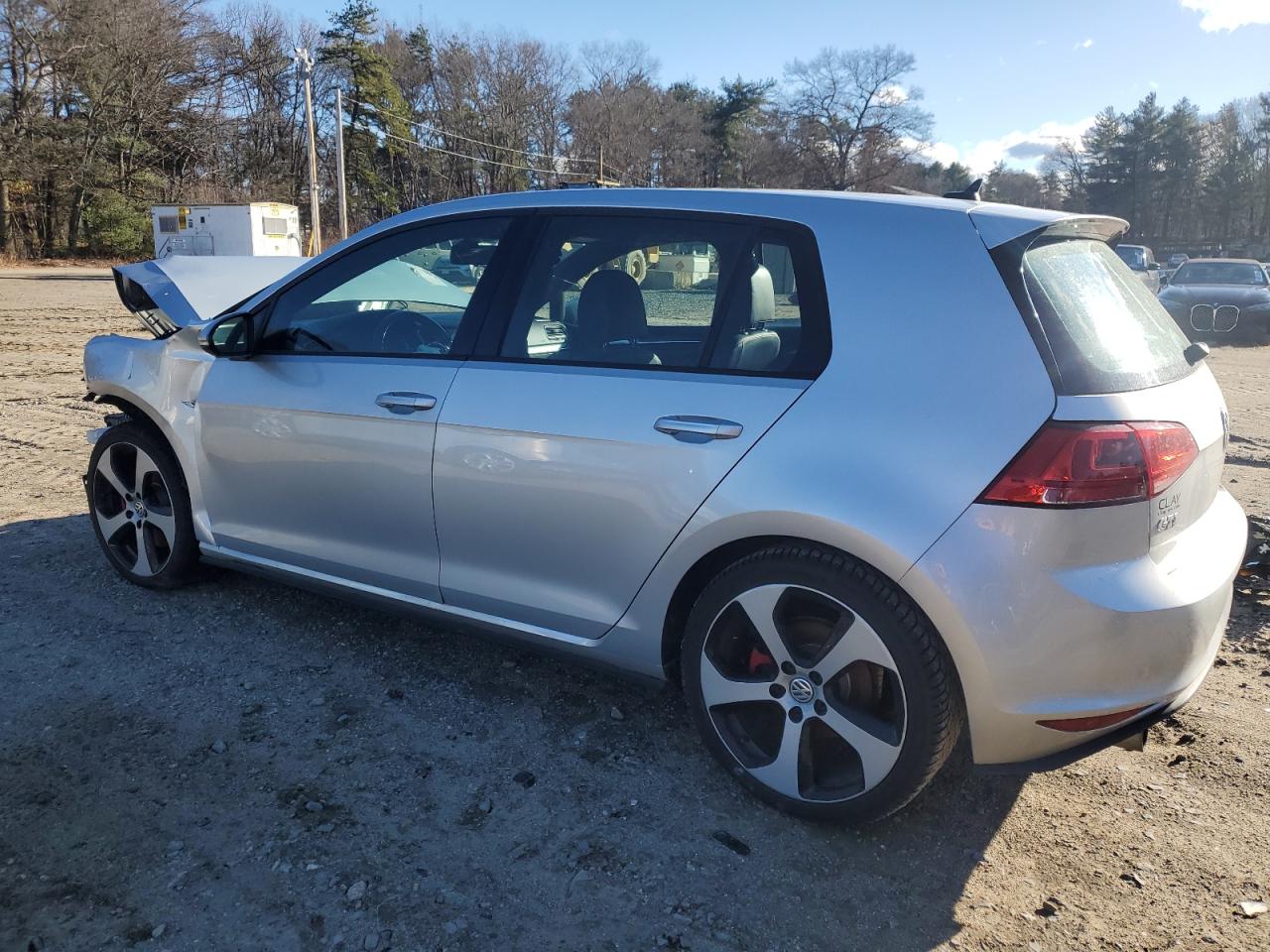 VIN 3VW4T7AU4FM022587 2015 VOLKSWAGEN GTI no.2