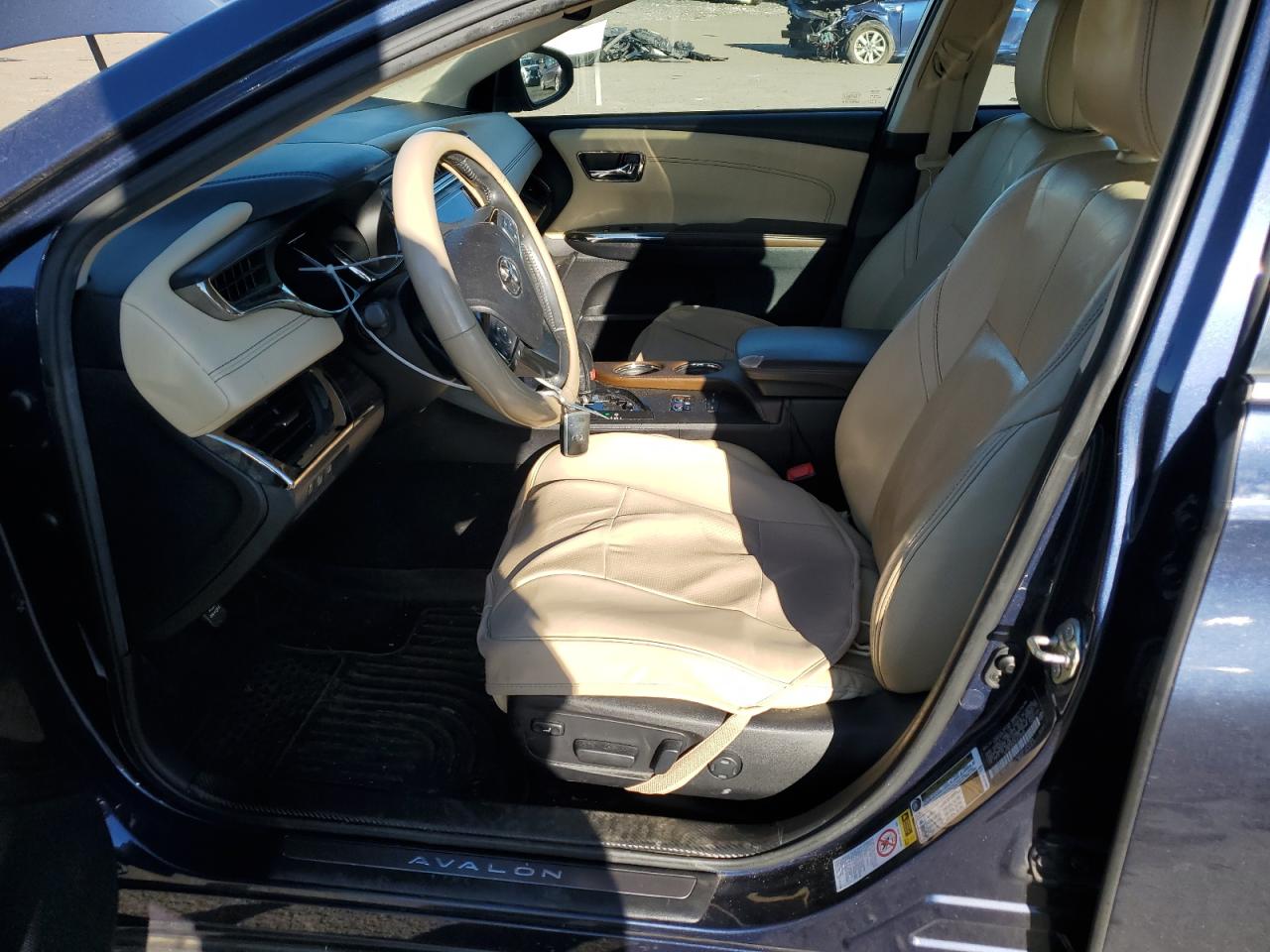 2014 Toyota Avalon - Image 7