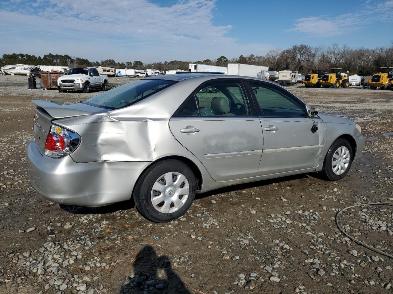 2005 Toyota Camry - Image 3