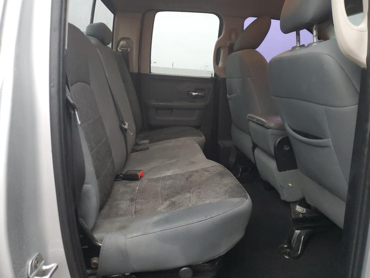 2015 RAM 1500 - Image 10