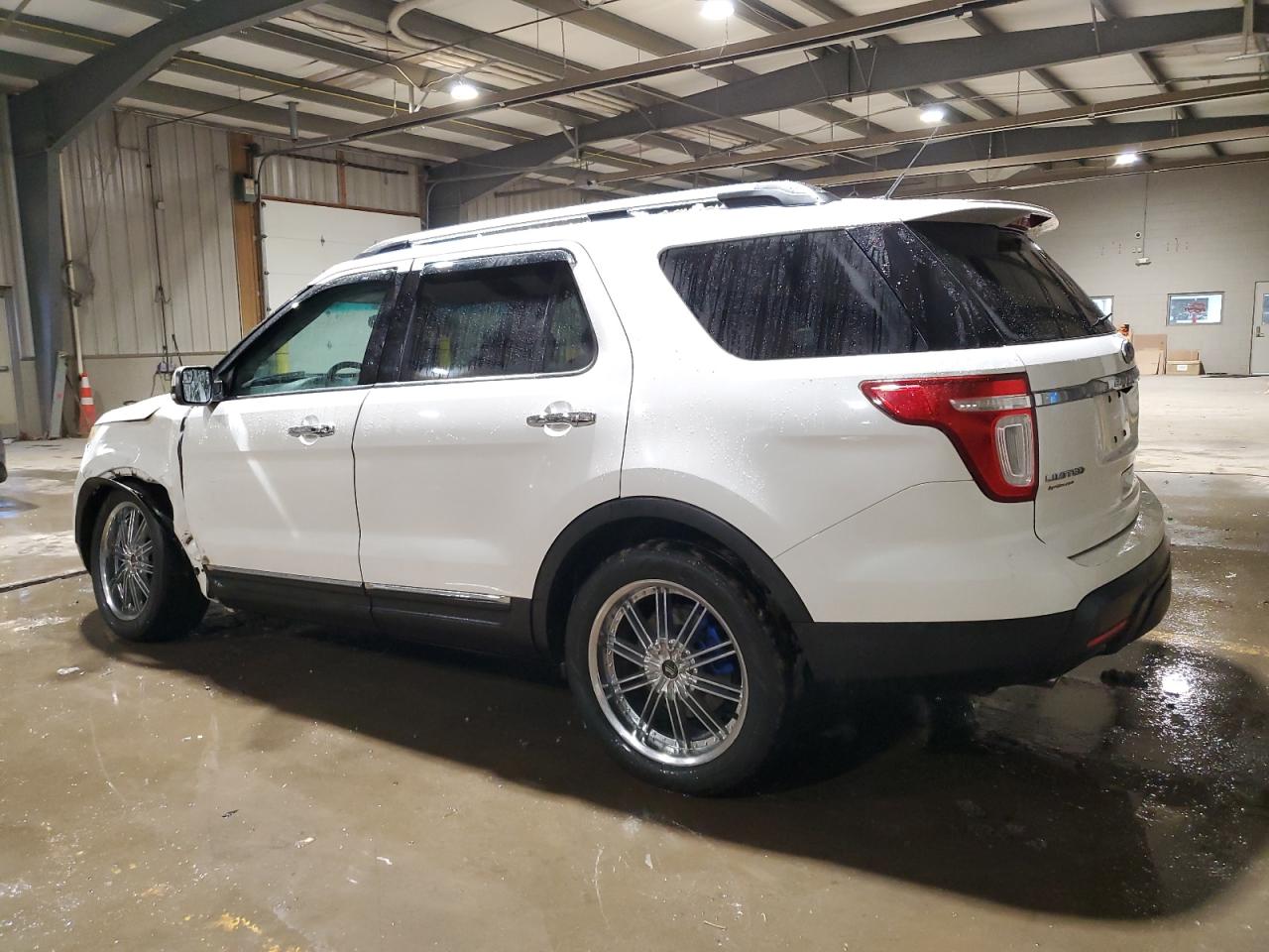 2011 Ford Explorer - Image 2