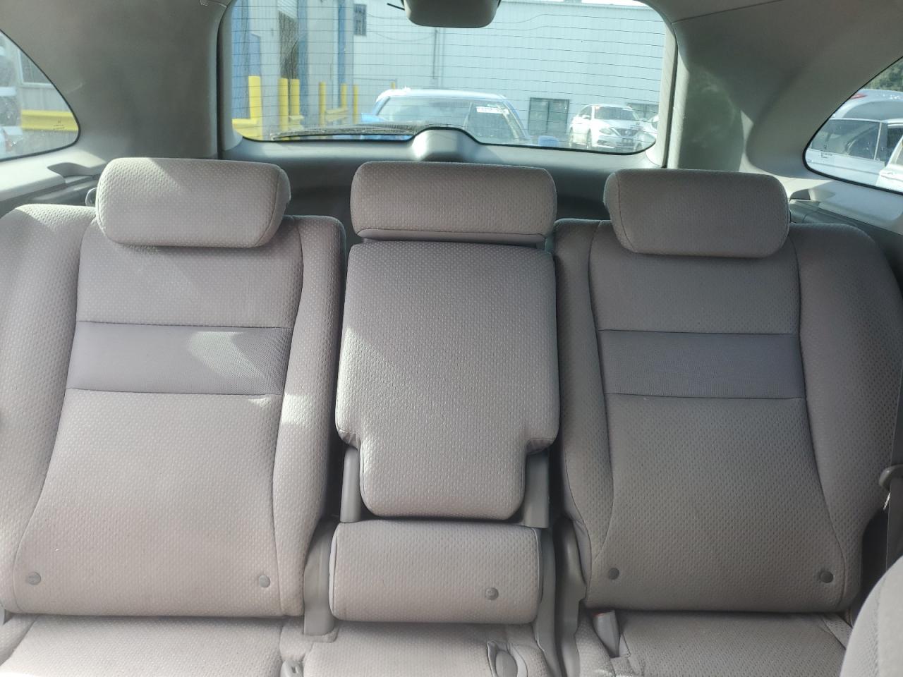 2009 Honda CR-V - Image 10