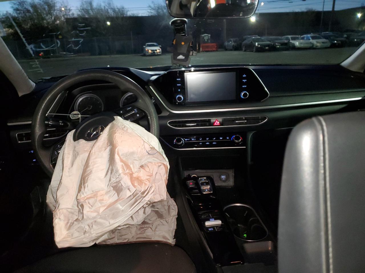 2020 Hyundai Sonata Se VIN: 018485 Lot: 42260225