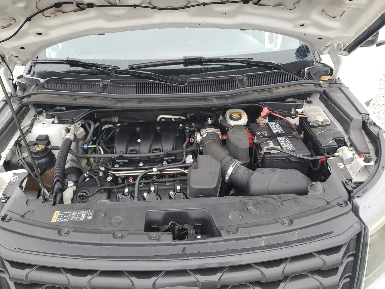 2017 Ford Explorer - Image 12