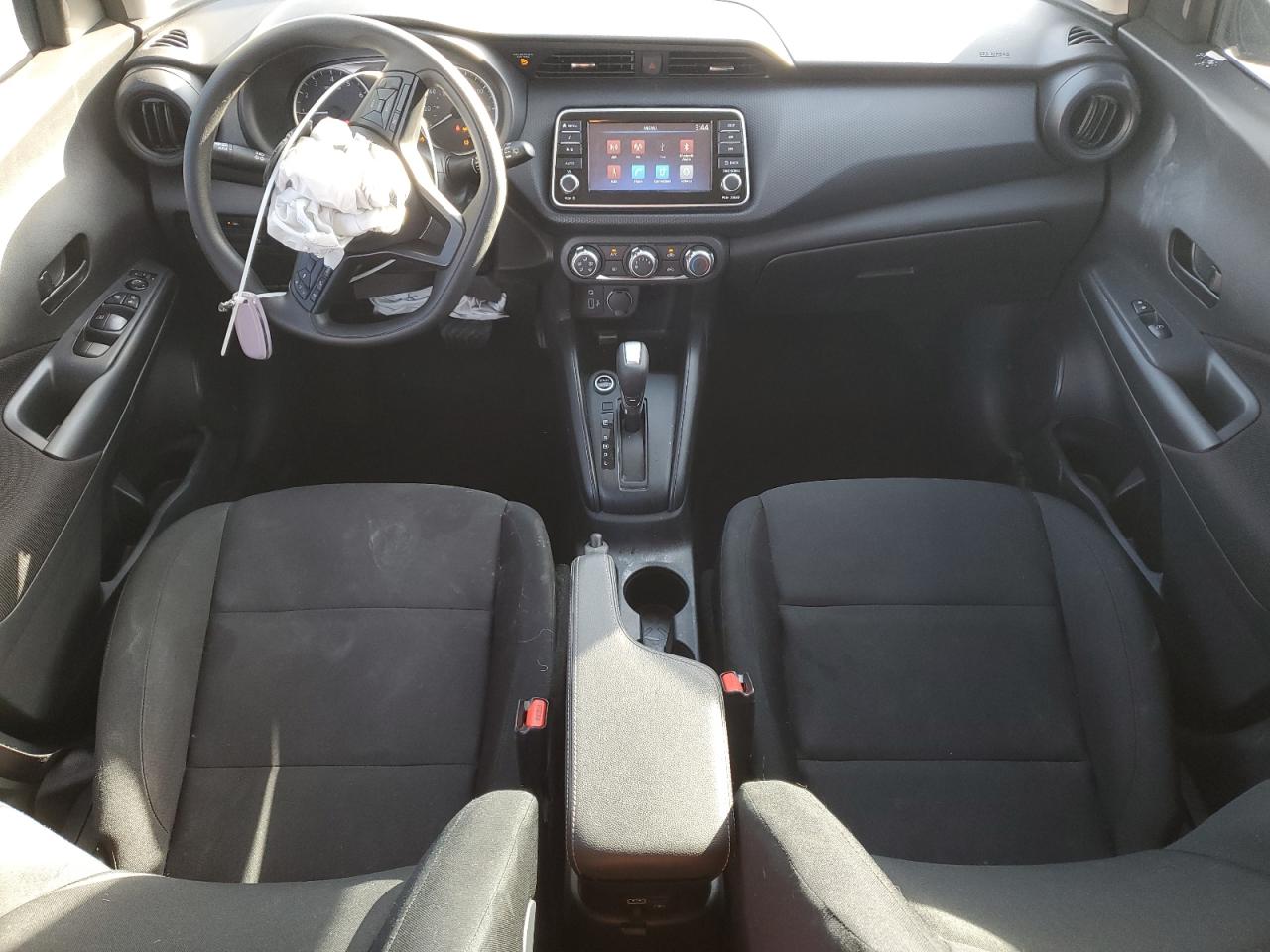 2024 Nissan Kicks - Image 8