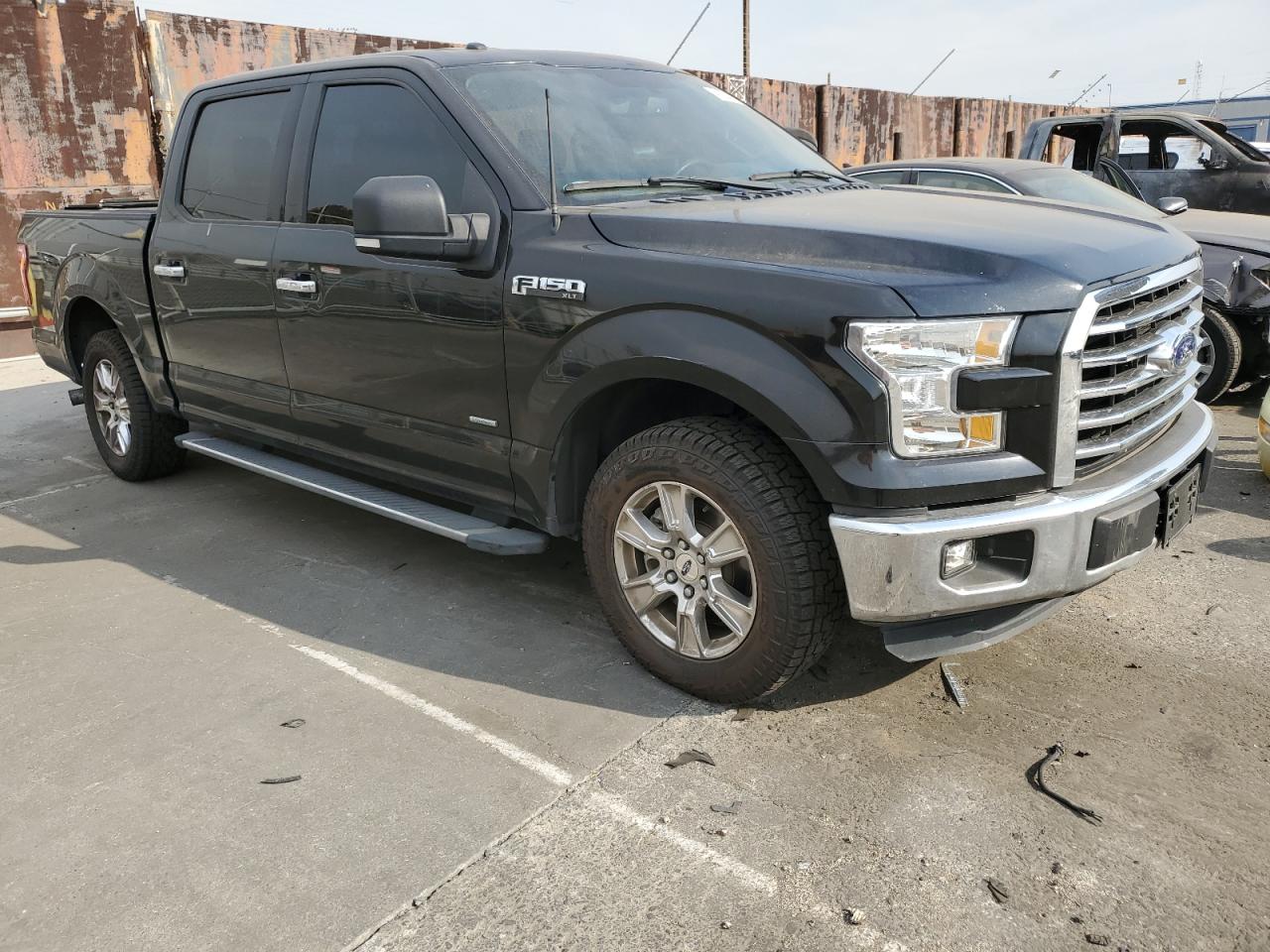 VIN 1FTEW1CP4GKF70620 2016 FORD F-150 no.4