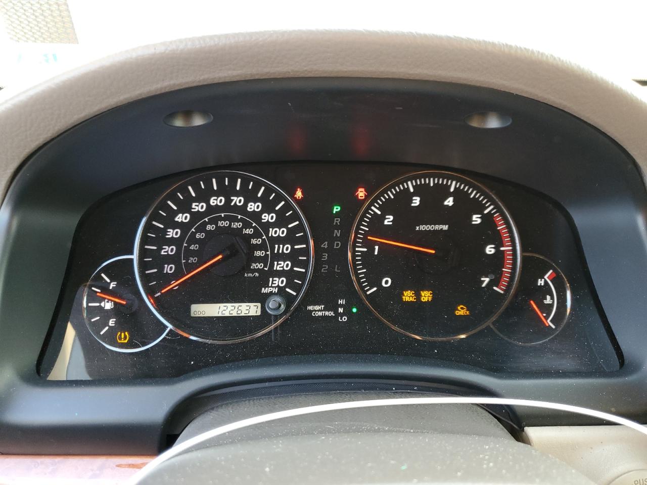 2004 Lexus GX - Image 9