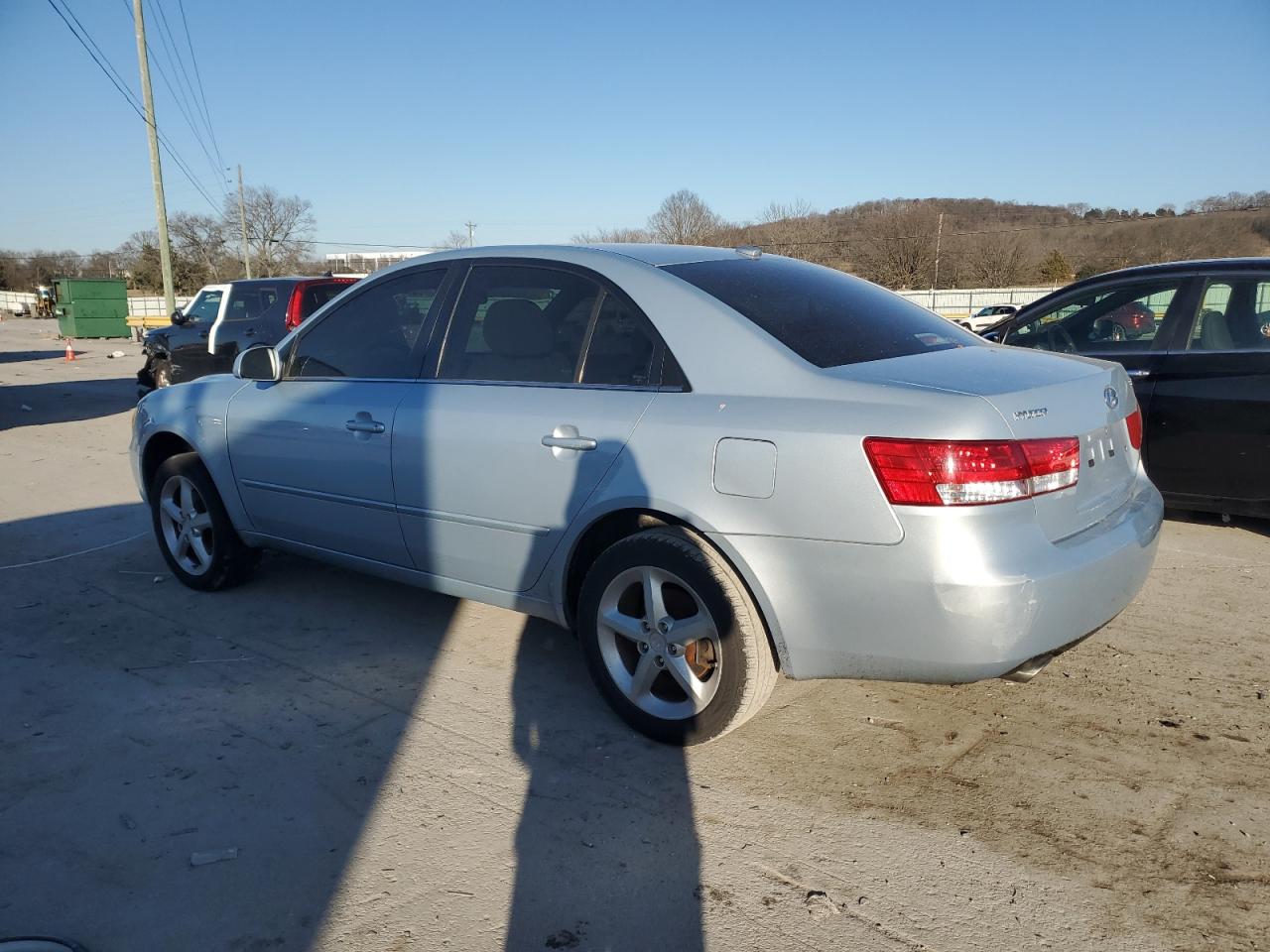 2007 Hyundai Sonata - Image 2
