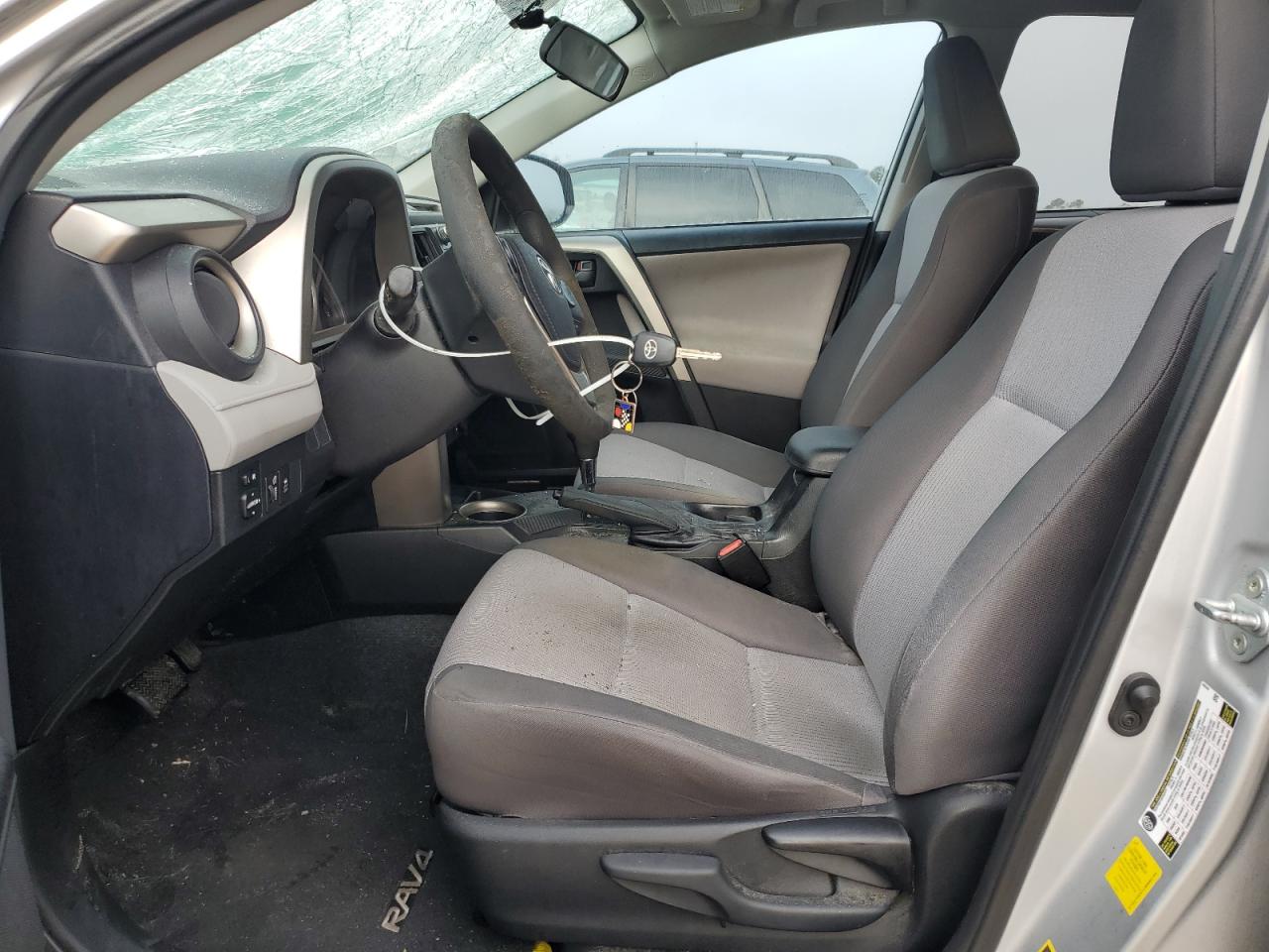 2014 Toyota RAV 4 - Image 7