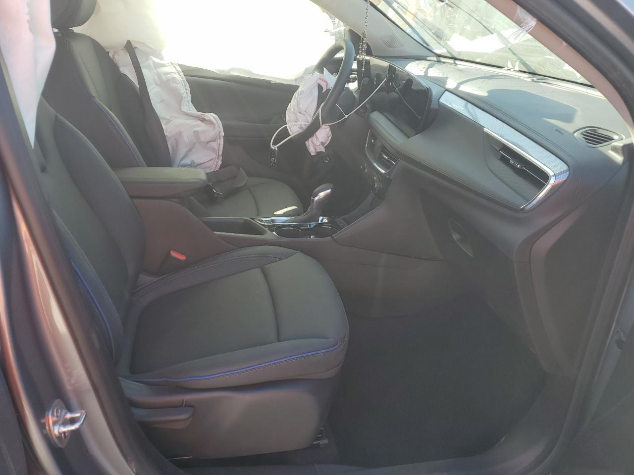 2025 Buick Encore - Image 7