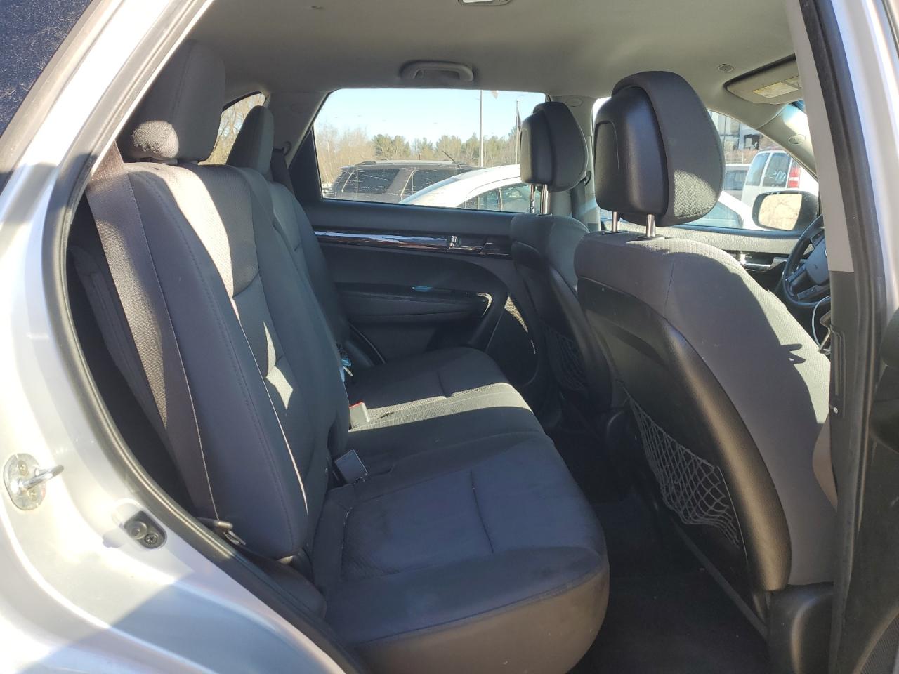 2012 Kia Sorento - Image 11