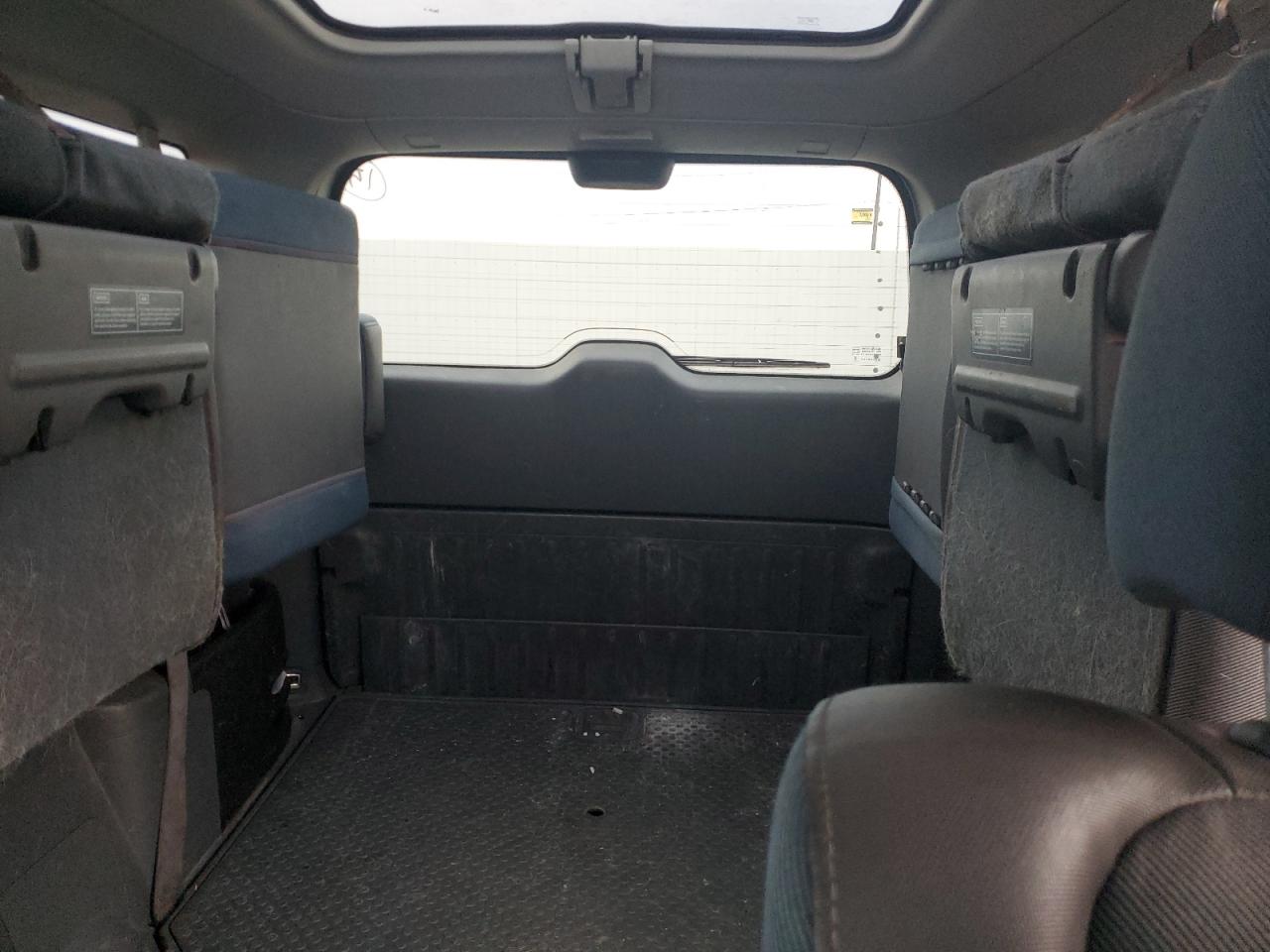 2003 Honda Element - Image 10