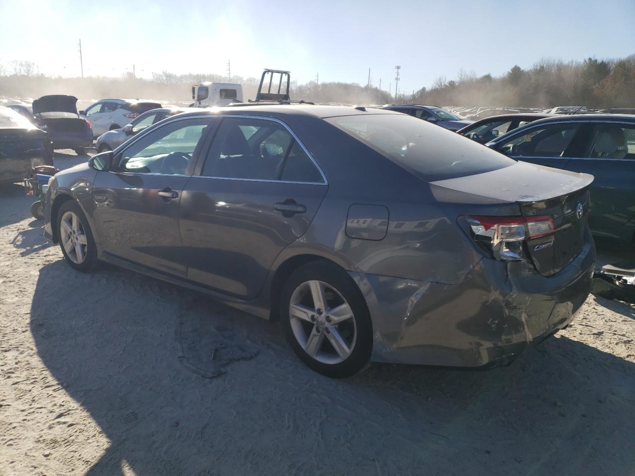 VIN 4T1BF1FK5DU725433 2013 TOYOTA CAMRY no.2