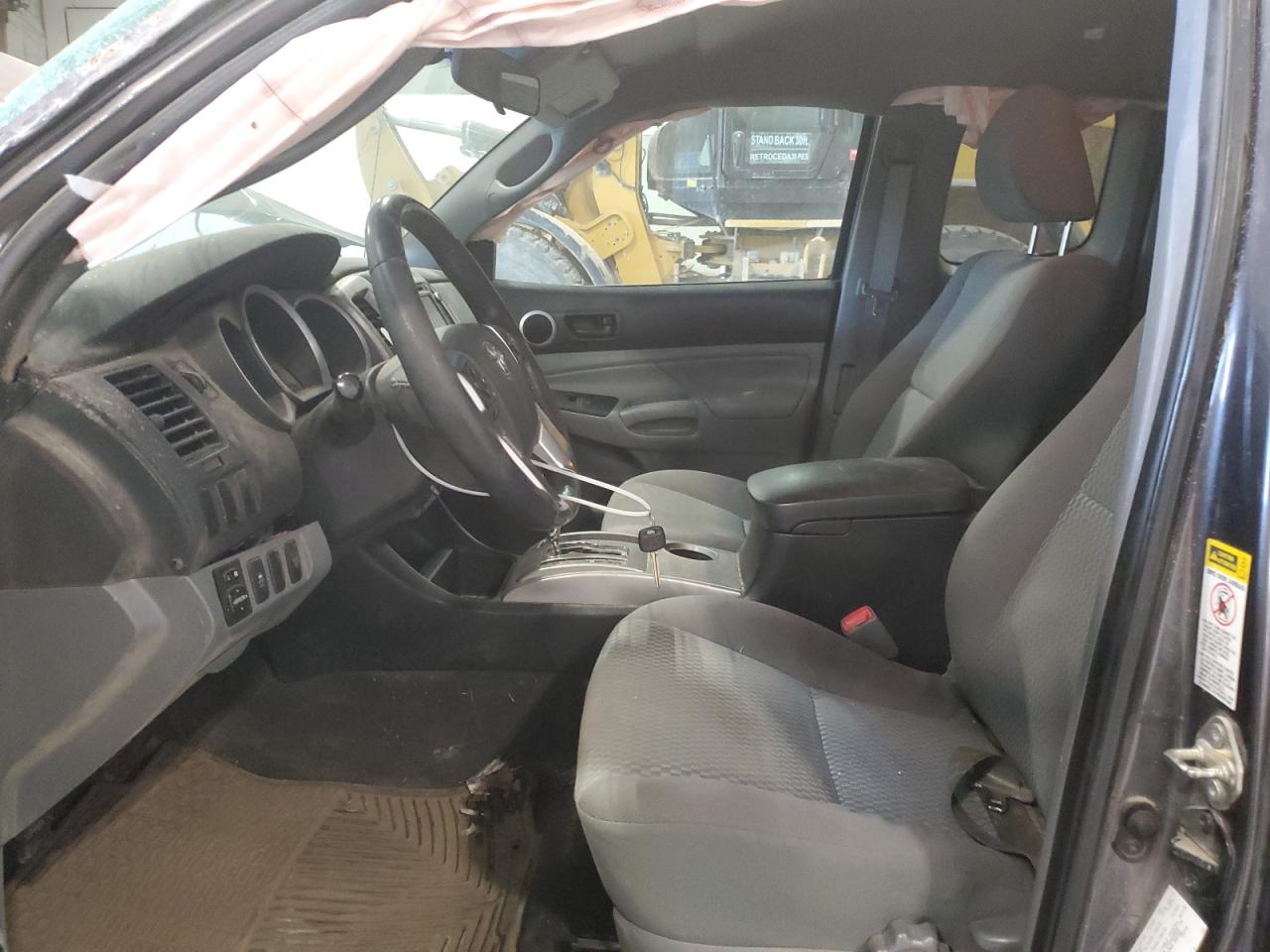 2015 Toyota Tacoma - Image 7