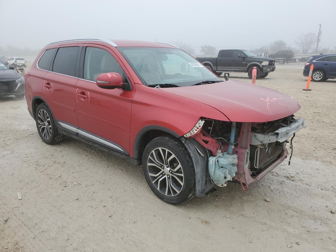 2017 Mitsubishi Outlander - Image 4