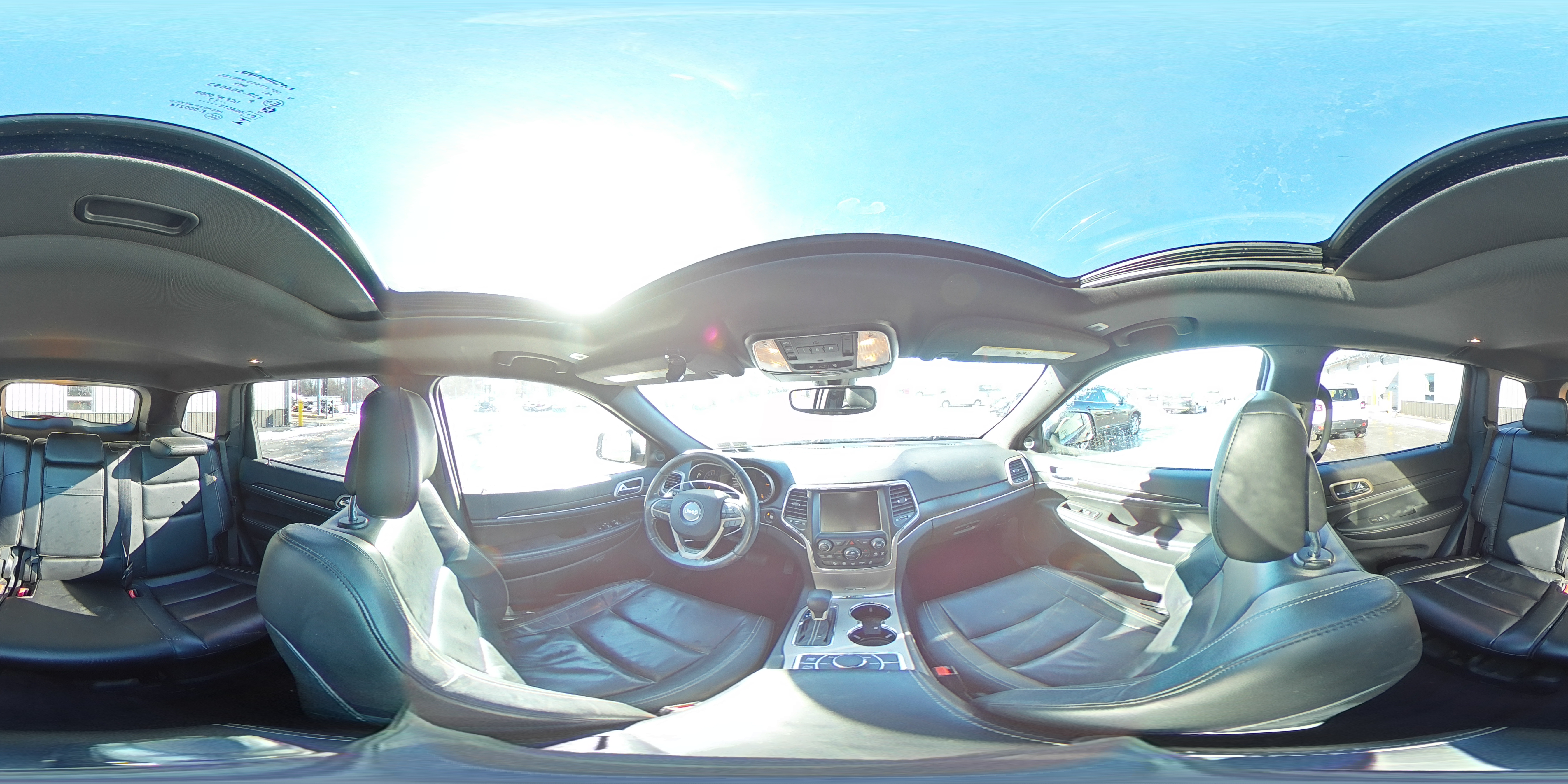 2017 Jeep Grand Cherokee - Image 14
