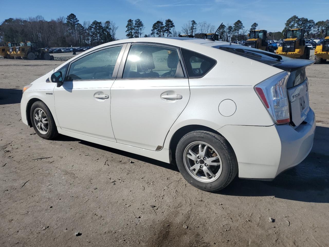 2010 Toyota Prius - Image 2