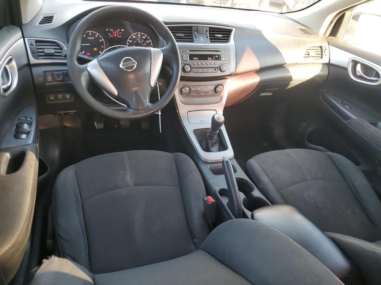 2014 Nissan Sentra - Image 8