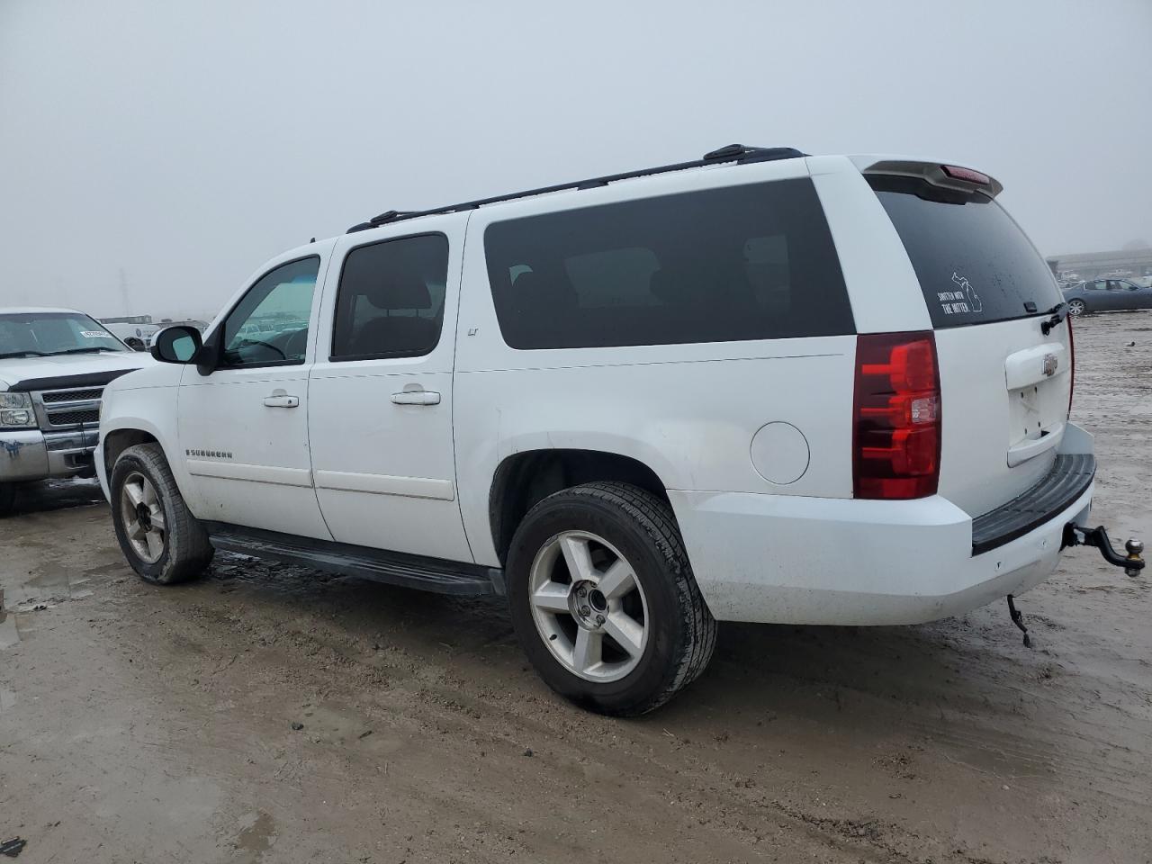 2008 Chevrolet Suburban - Image 2