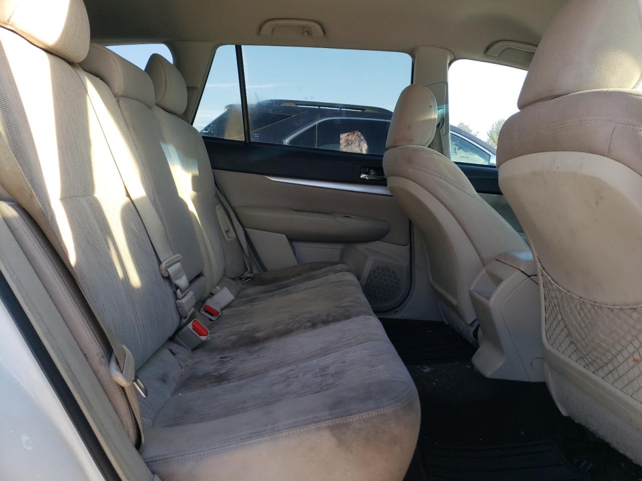 2014 Subaru Outback - Image 11