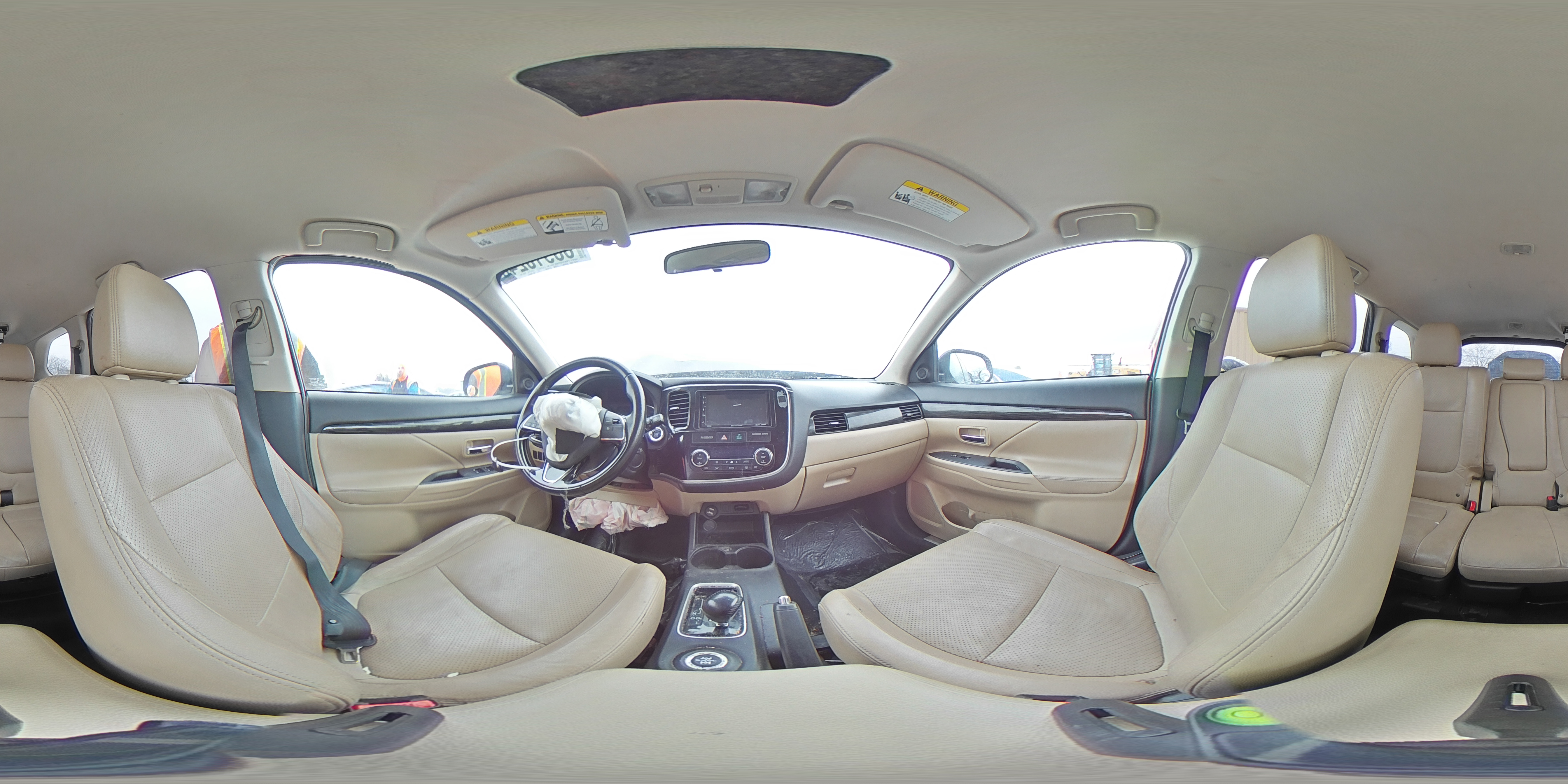 2016 Mitsubishi Outlander - Image 14