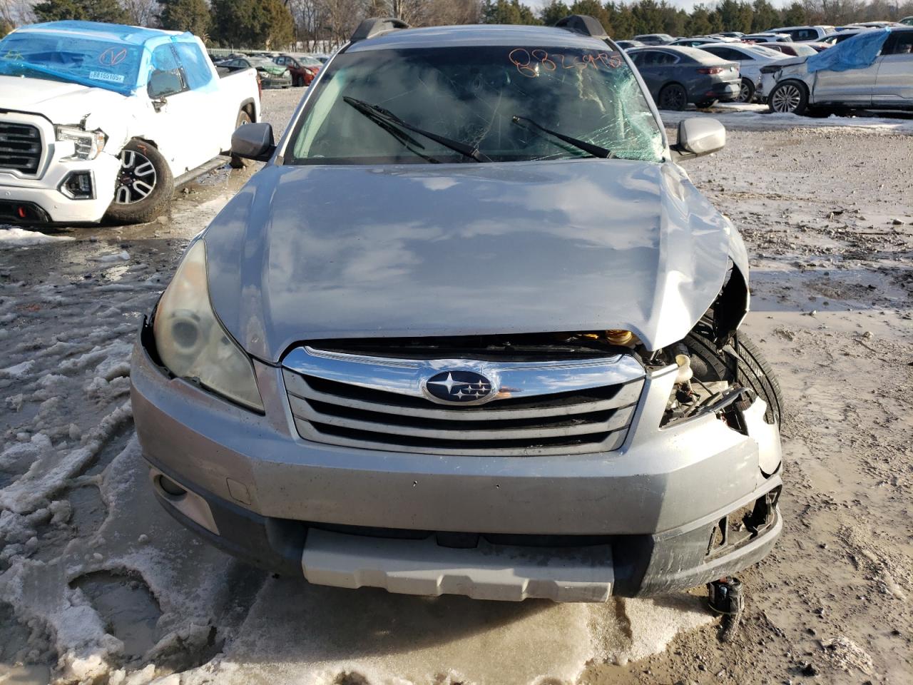 2011 Subaru Outback - Image 5
