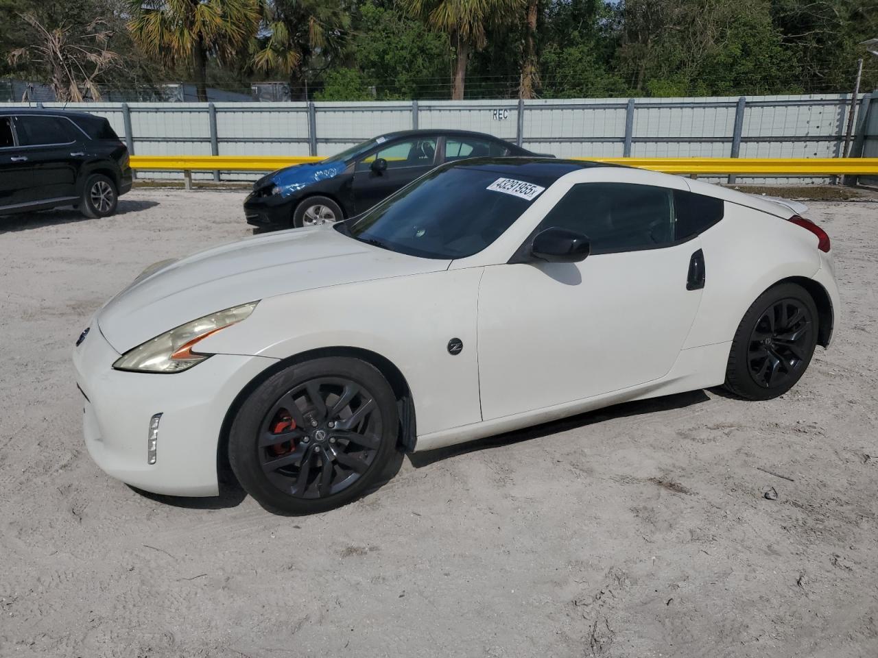 2016 Nissan 370Z - Image 1
