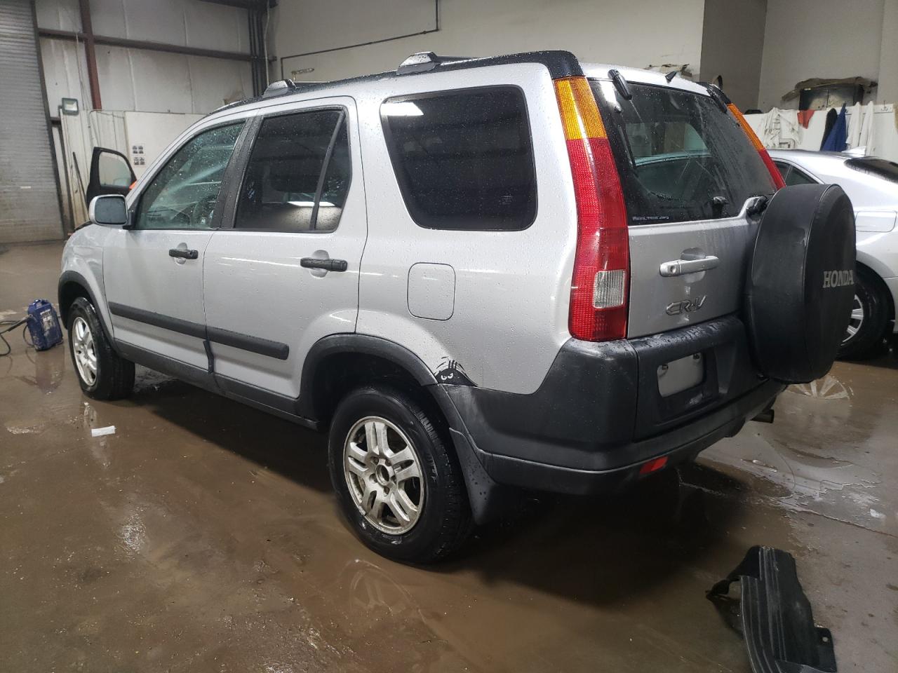 2002 Honda CR-V - Image 2
