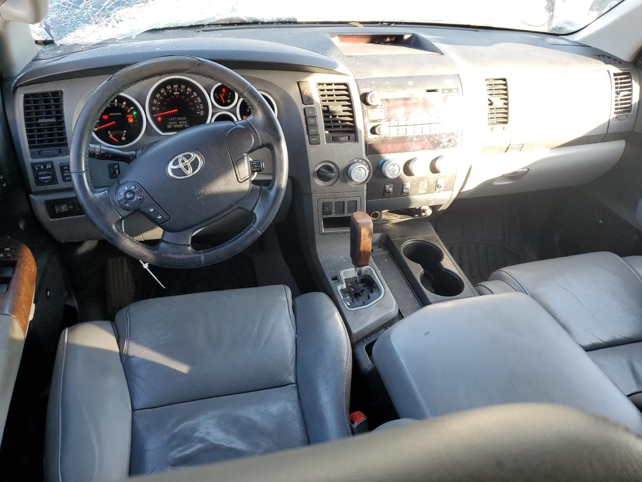 2010 Toyota Tundra - Image 8