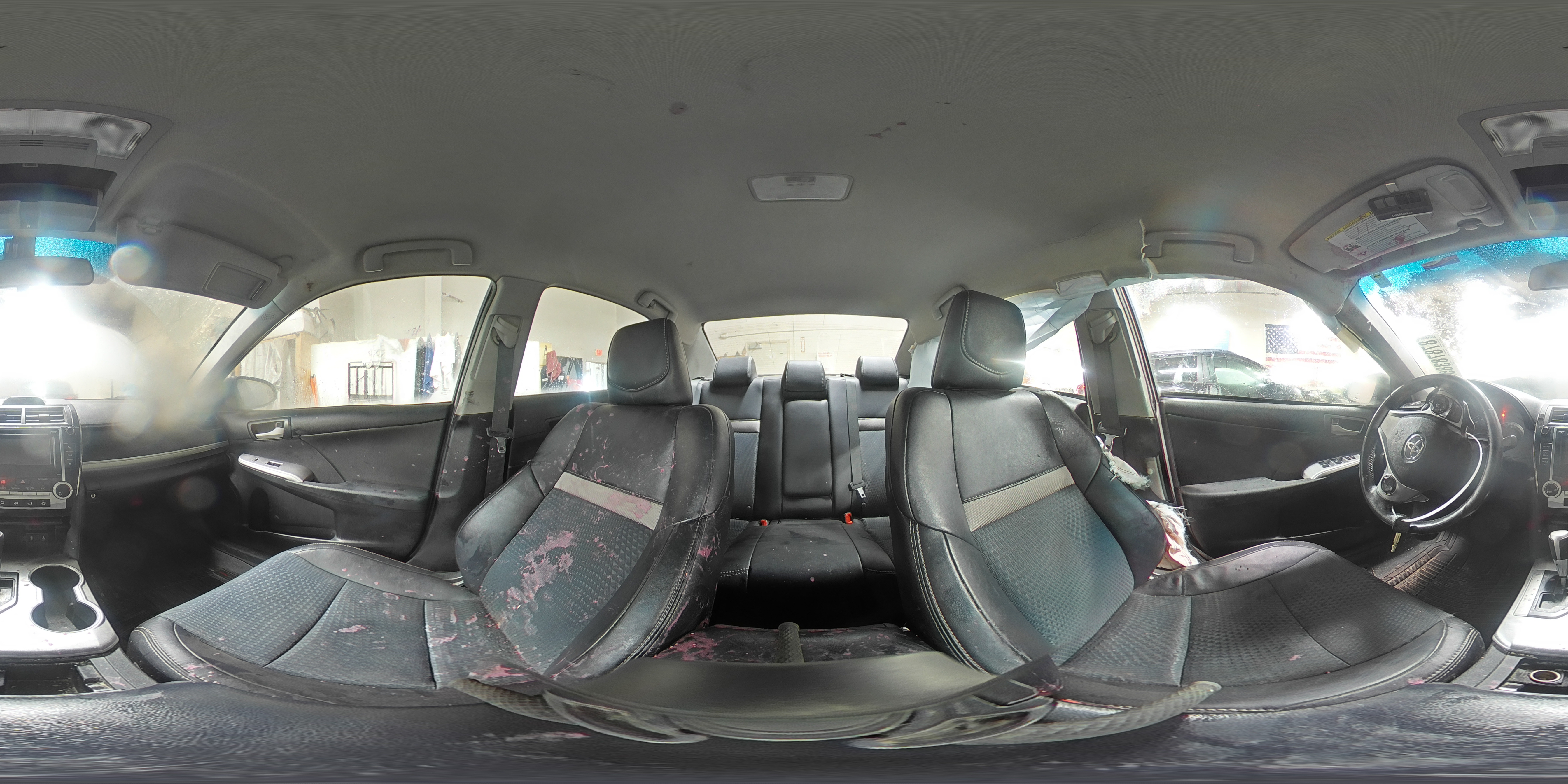2014 Toyota Camry - Image 14