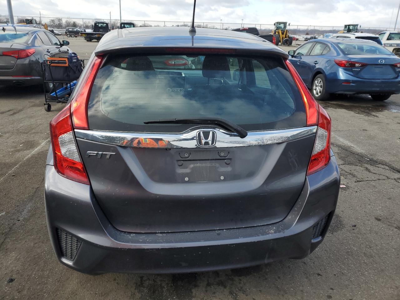 VIN 3HGGK5H88FM736711 2015 HONDA FIT no.6