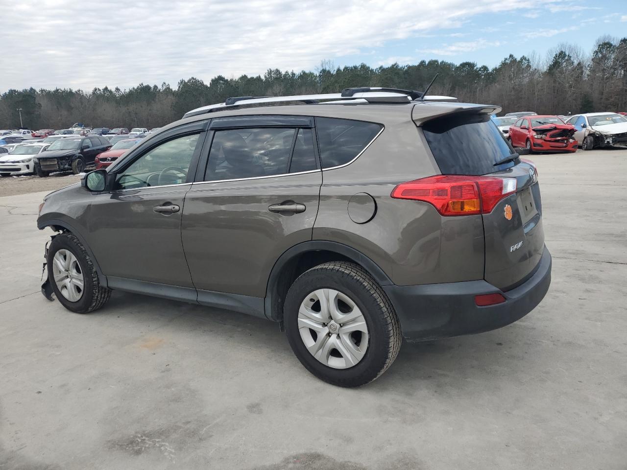 2015 Toyota RAV 4 - Image 2