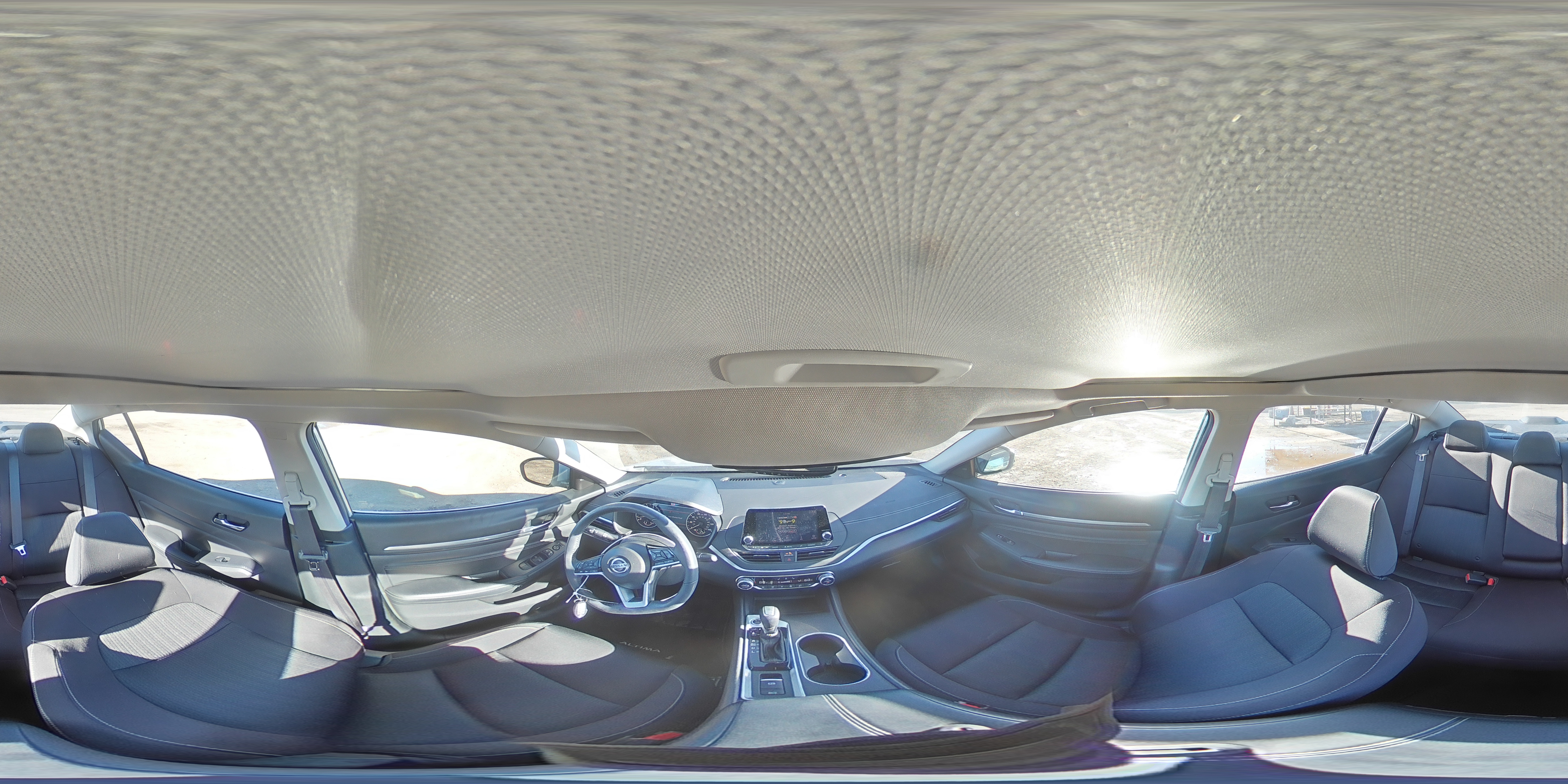 2019 Nissan Altima - Image 13