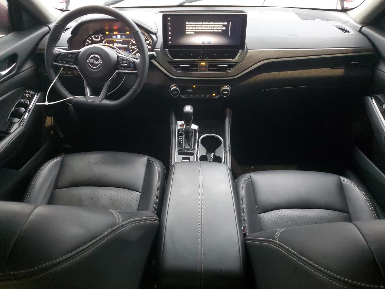 2024 Nissan Altima - Image 8