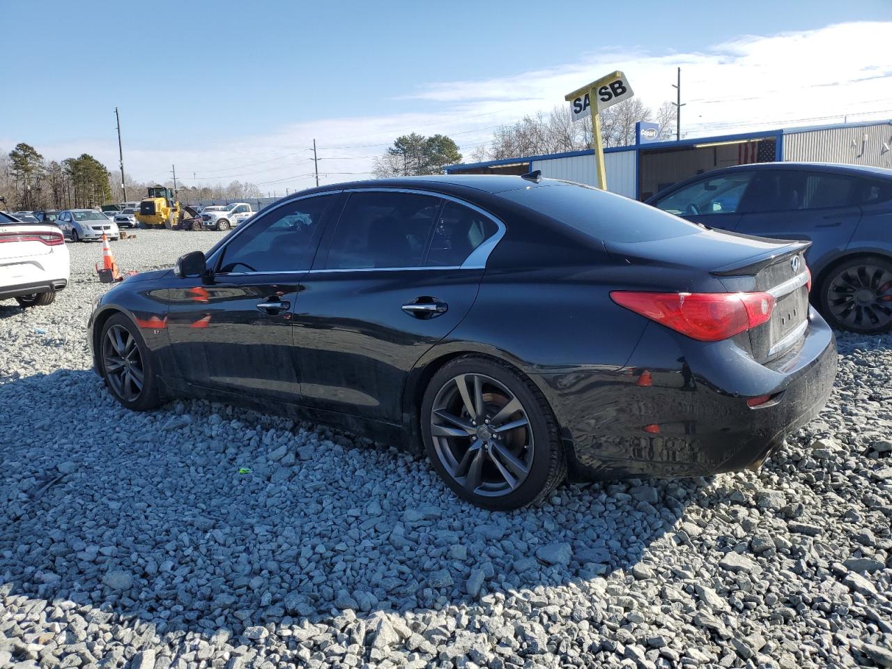 2015 Infiniti Q50 - Image 2