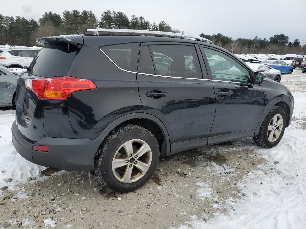 2015 Toyota RAV 4 - Image 3
