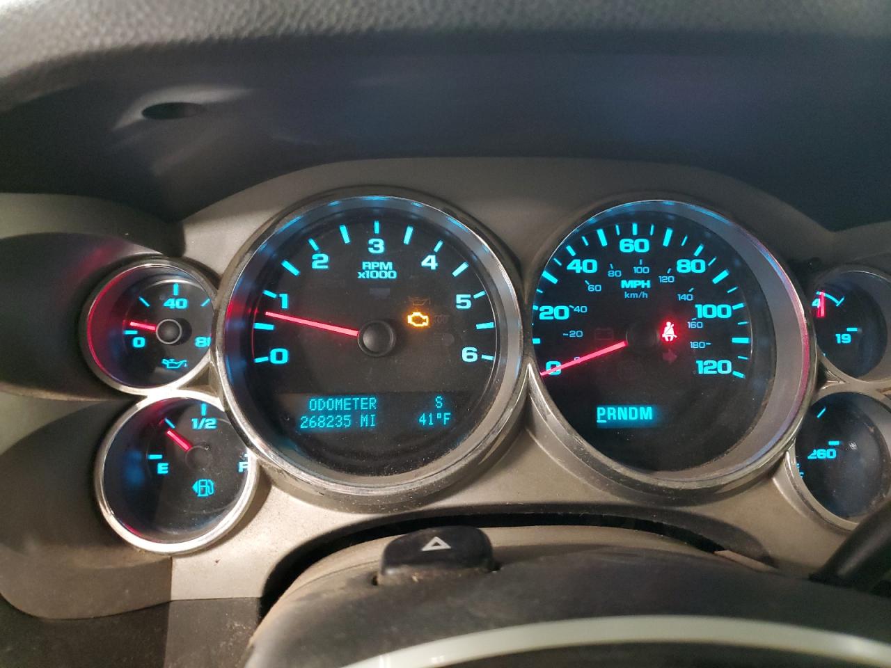 2011 Chevrolet Silverado - Image 9