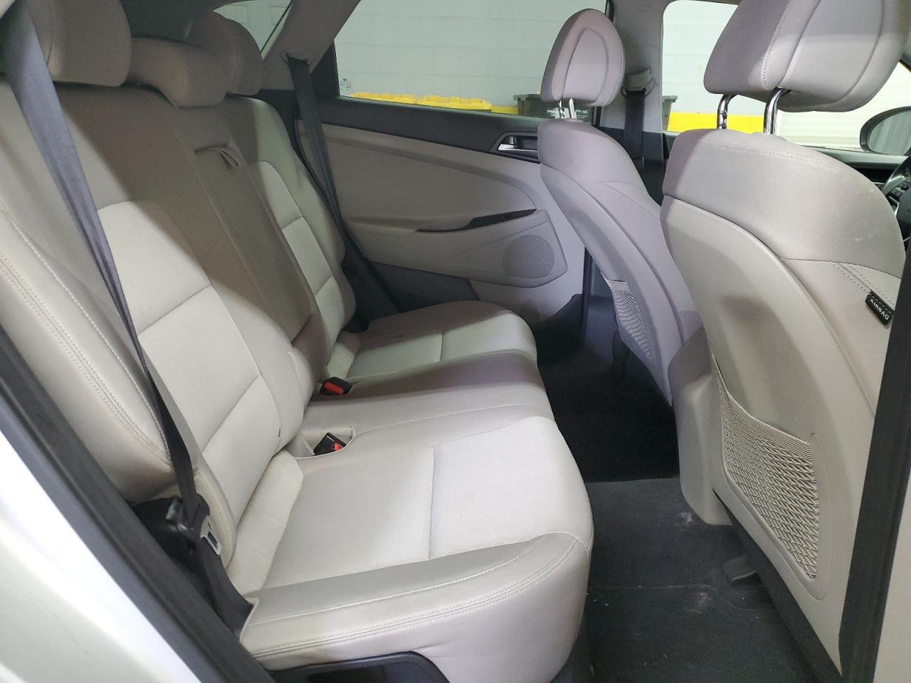 2016 Hyundai Tucson - Image 11