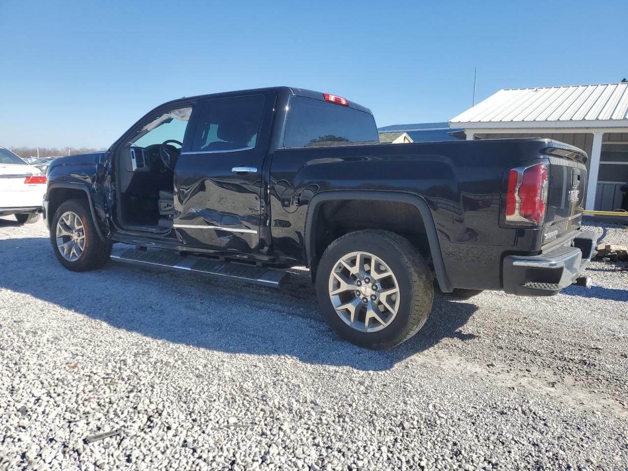 2018 GMC Sierra - Image 2