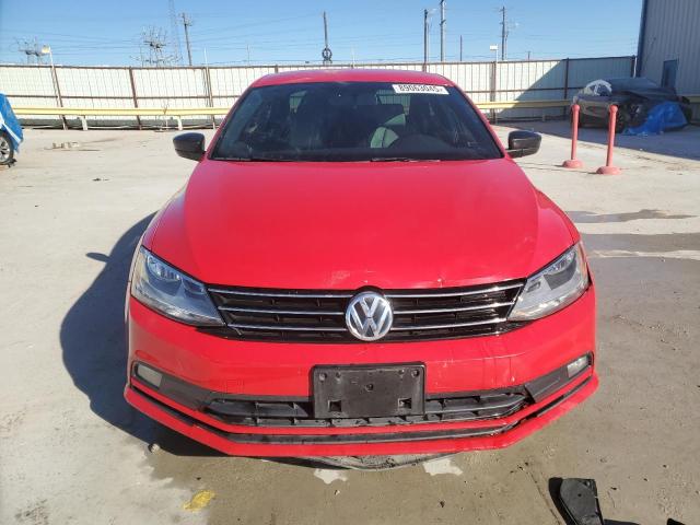  VOLKSWAGEN JETTA 2016 Червоний